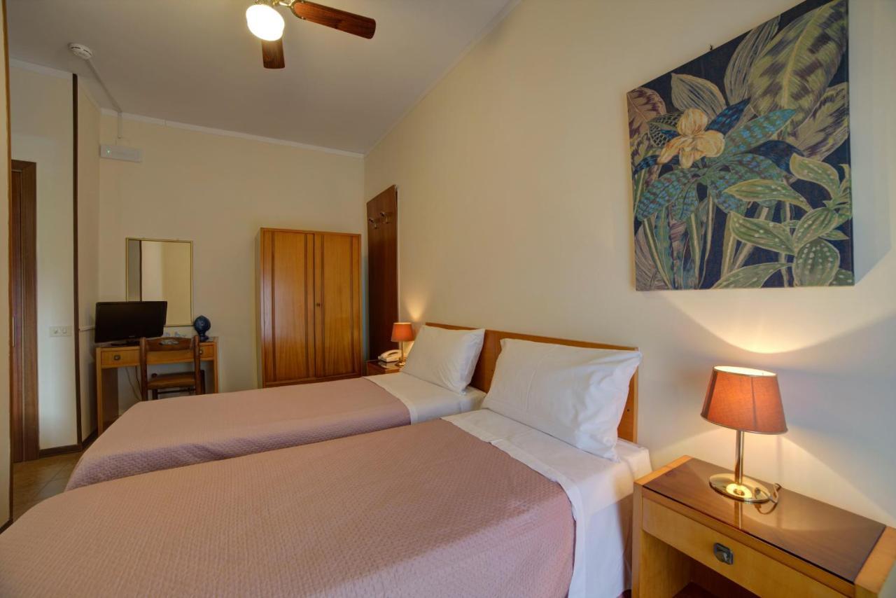 Hotel Sporting Vasto Exterior photo